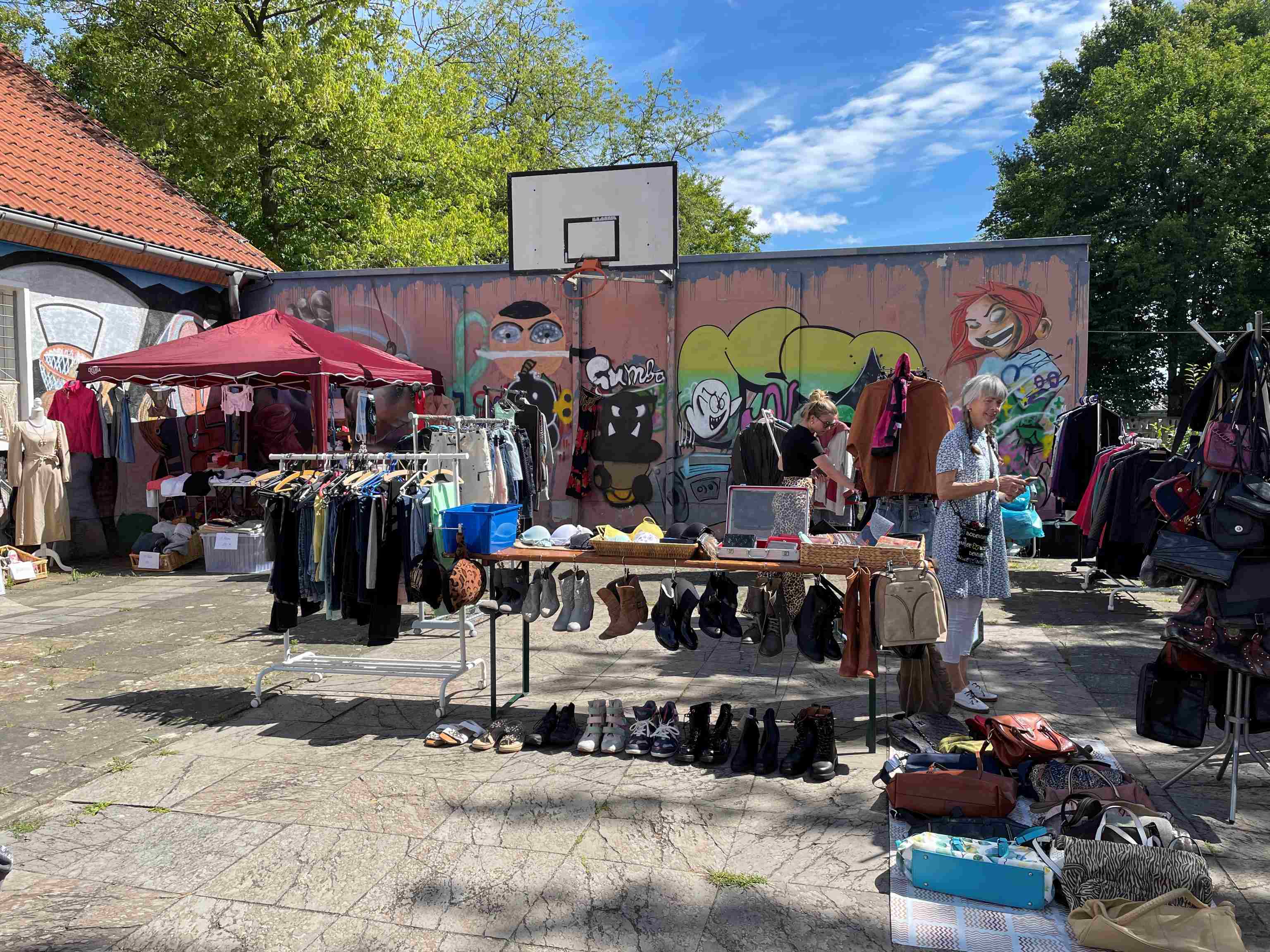 Lady- und Hosenscheisser Flohmarkt