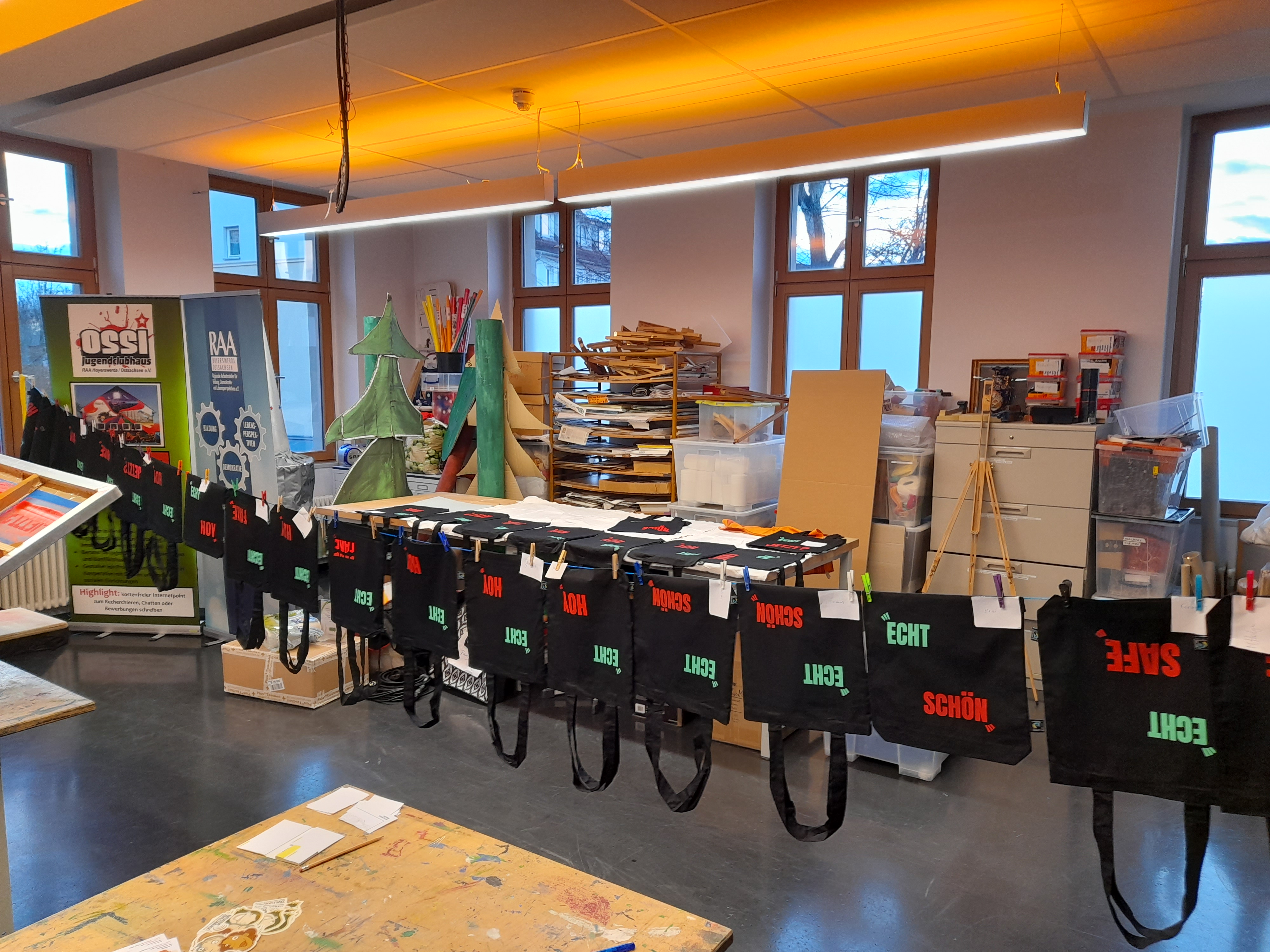 Echt…Fake, Echt…Lost!