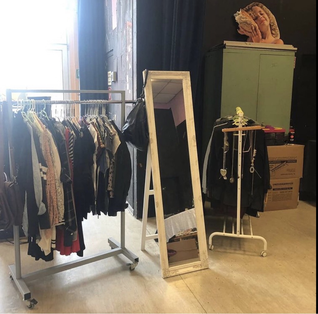 Ladyfashion Flohmarkt im OSSI