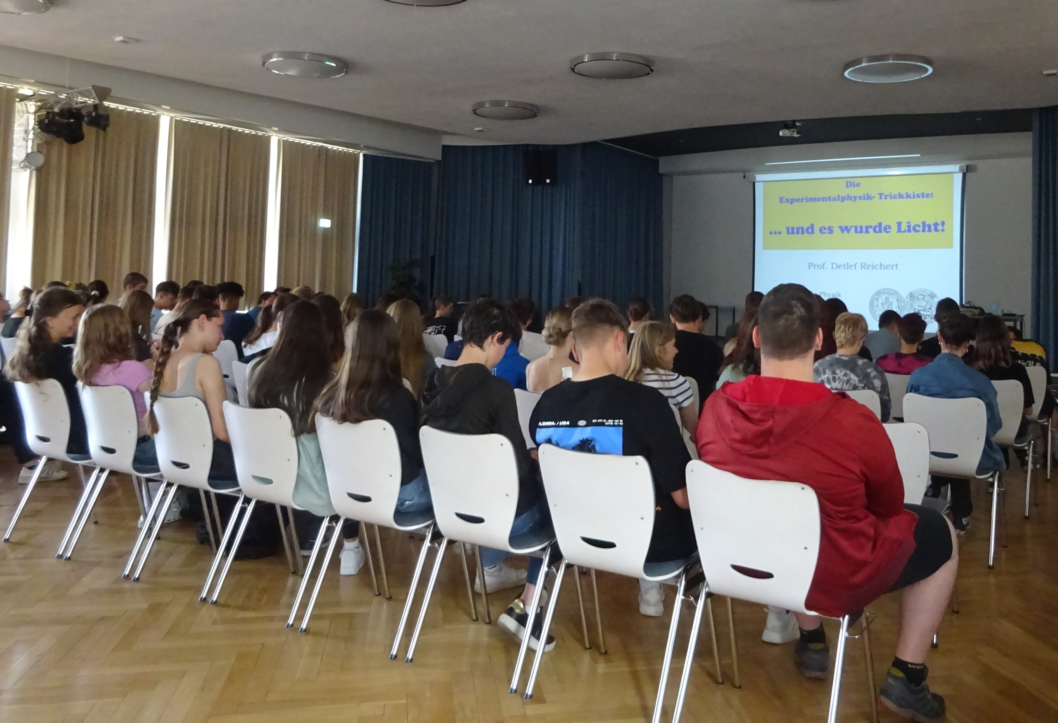 Die Experimentalphysik-Trickkiste  "... und es werde Licht"  